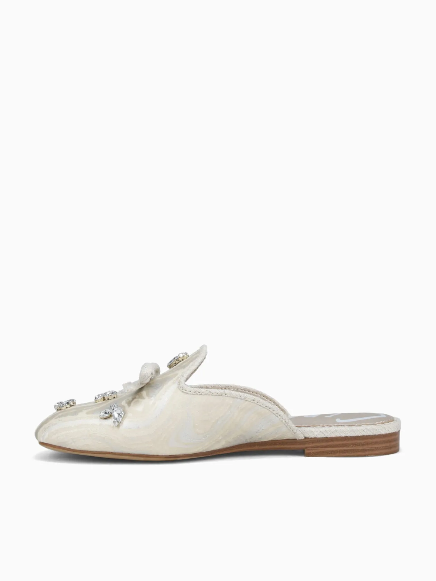 Hot Circus NY by Sam Edelman trish jewel dk. vanilla bean fabric Off White